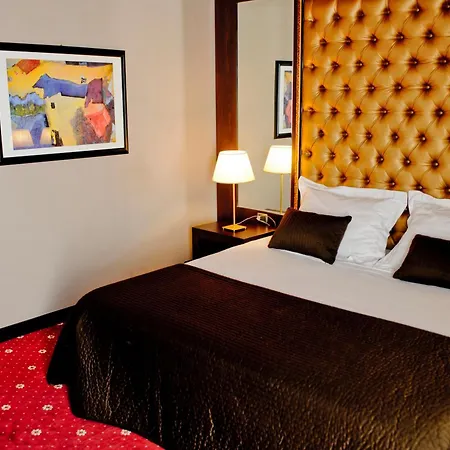 酒店 多罗城市酒店 地拉那