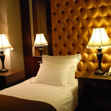 多罗城市酒店 4*