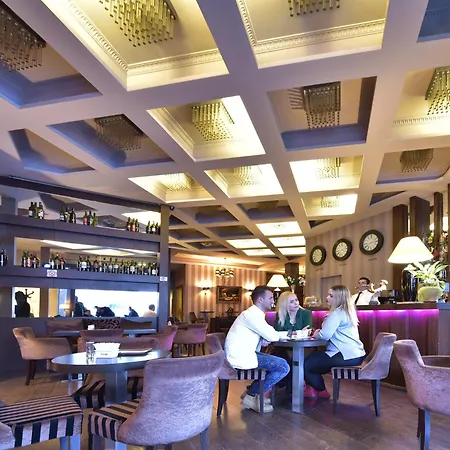 Doro 4* Тирана