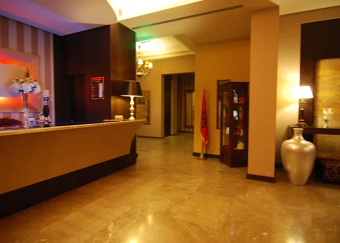 多罗城市酒店 地拉那