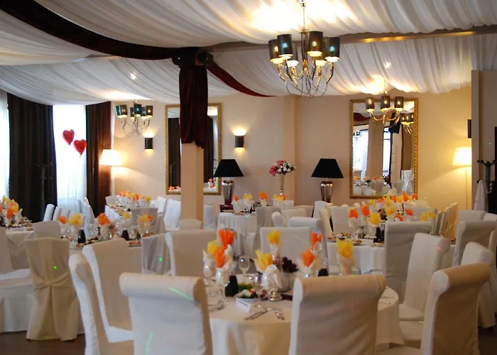 多罗城市酒店 4*